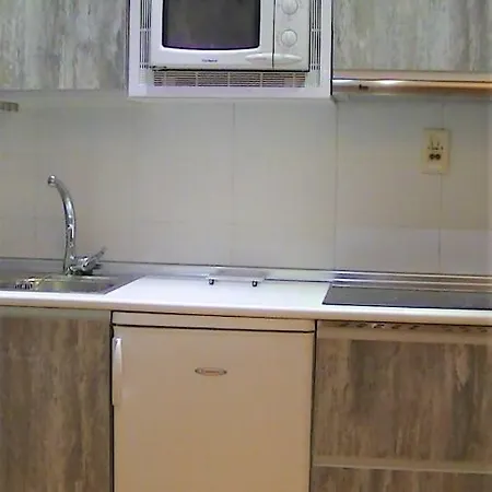 Aranones Apartment *
