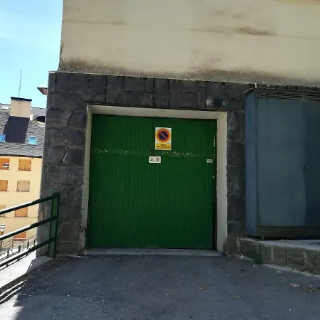 Aranones Διαμέρισμα Canfranc